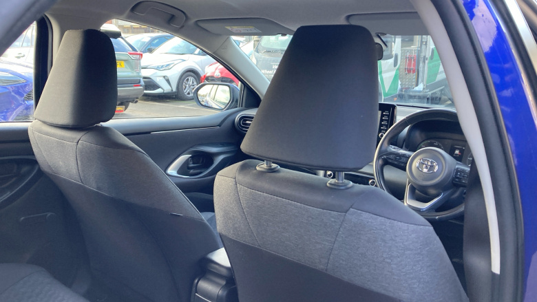 Toyota Yaris 1.5 Hybrid Icon 5dr CVT Hybrid Hatchback